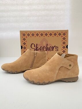 SKECHERS Bikers Lite Suede Side-Zip Booties Size: 7